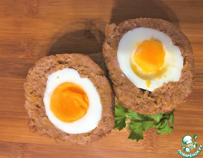 Рецепт: Яйца по-шотландски с ветчиной и анчоусами