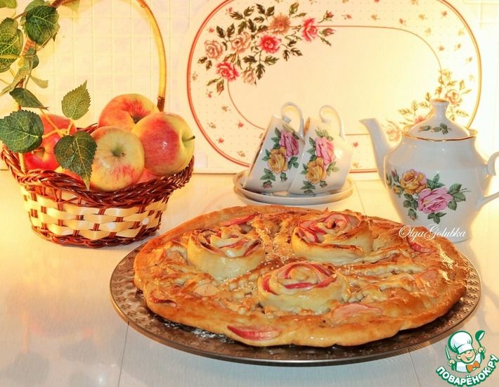 Рецепт: Двухслойный яблочно-сливовый пирог с корицей