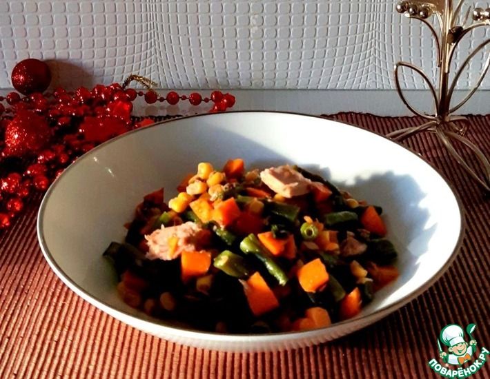 Рецепт: Морковный салат с тунцом