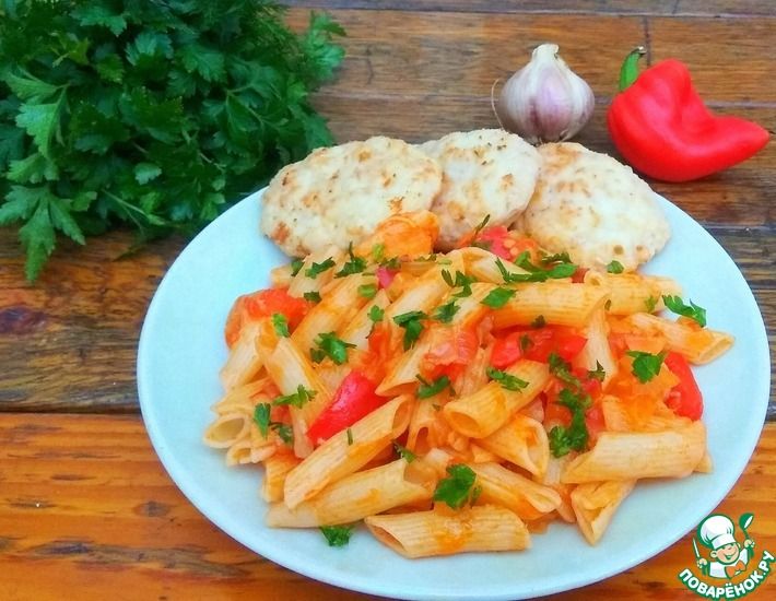 Рецепт: Макароны с томатным соусом и перцем