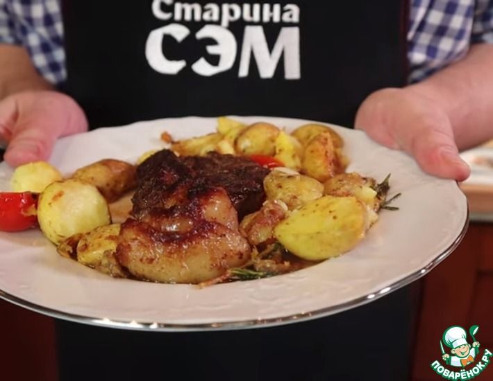 Рецепт: Стейк из мраморной говядины с картофелем и соусом демиглас