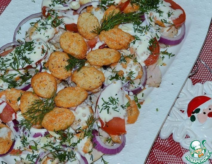 Рецепт: Салат с запечённой курицей и сухариками