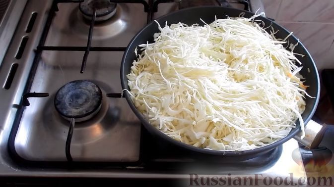 Фото приготовления рецепта: Тосты с паштетом из консервированных фасоли и рыбы - шаг №3