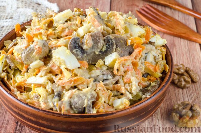 Салат морковь шампиньоны и скумбрия