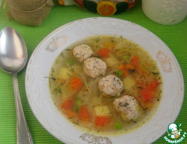 Рецепт: Овощной суп с куриными фрикадельками