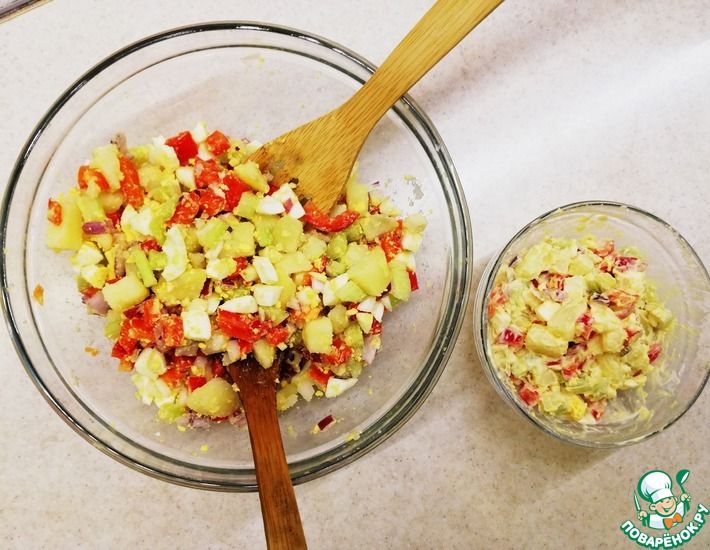 Рецепт: Картофельный салат с яйцом и свежими овощами