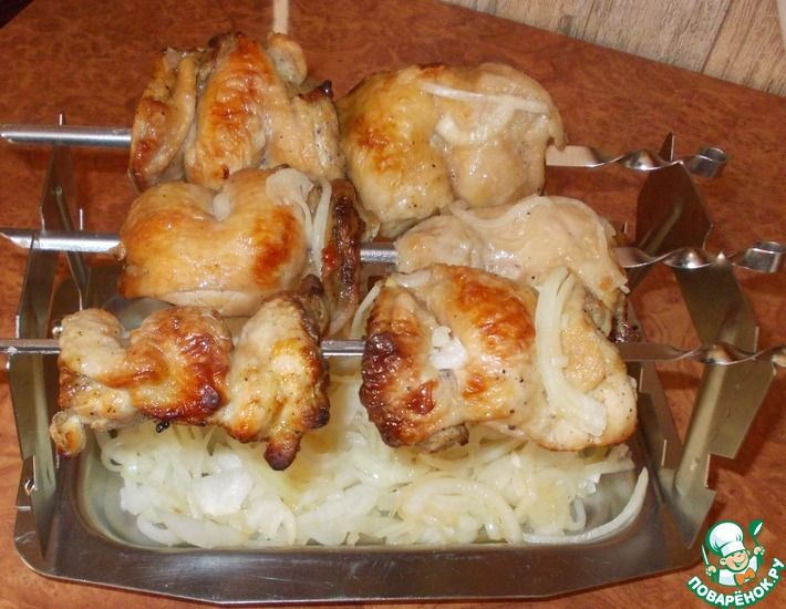 Рецепт: Куриные бедра на шампурах в духовке