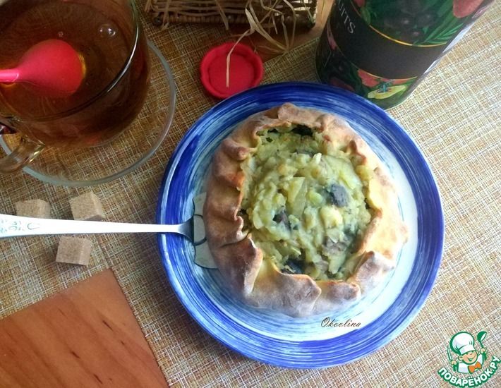 Рецепт: Галета с картофелем, грибами с луком