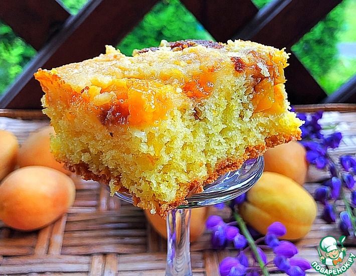 Рецепт: Пирог с нектаринами и абрикосами