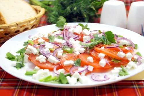 Салат с брынзой и помидорами Дианта
