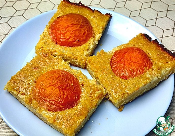 Рецепт: Миндальные пирожные с абрикосами