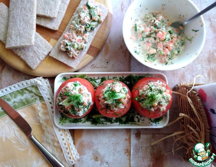 Рецепт: Закуска в помидорах с тунцом