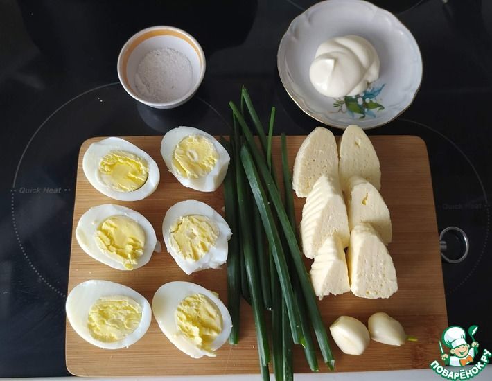 Рецепт: Салат Сыр, яйцо и лук