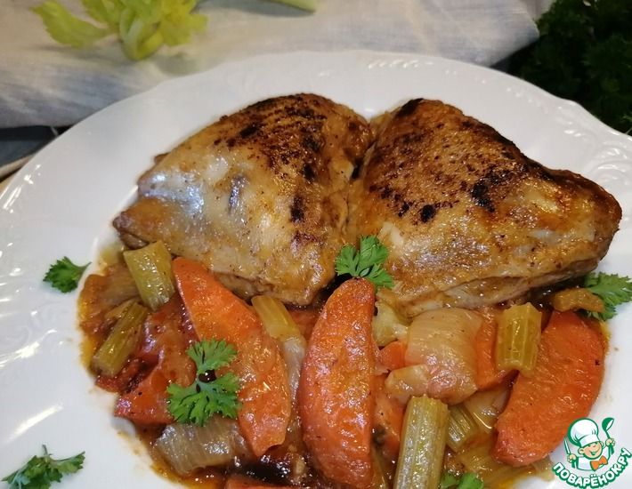 Рецепт: Куриные бедрышки с овощами