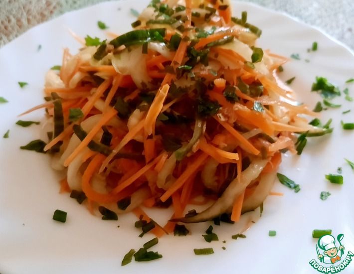 Рецепт: Салат из моркови и огурца в азиатском стиле