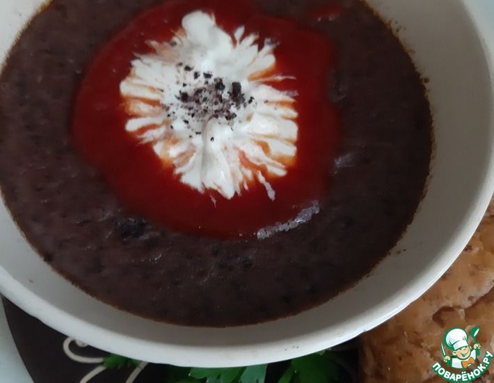 Рецепт: Фасолевый суп-пюре Черный бархат
