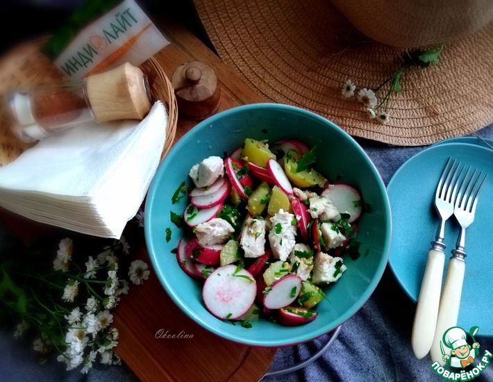 Рецепт: Салат с запечённой в фольге индейкой