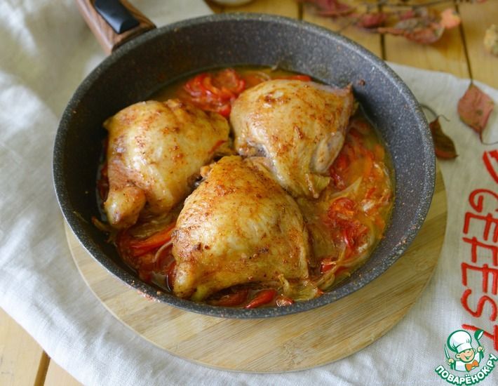 Рецепт: Куриные бёдра, запечённые в соусе Лечо