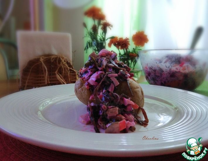 Рецепт: Салат с морской капустой, печёными овощами