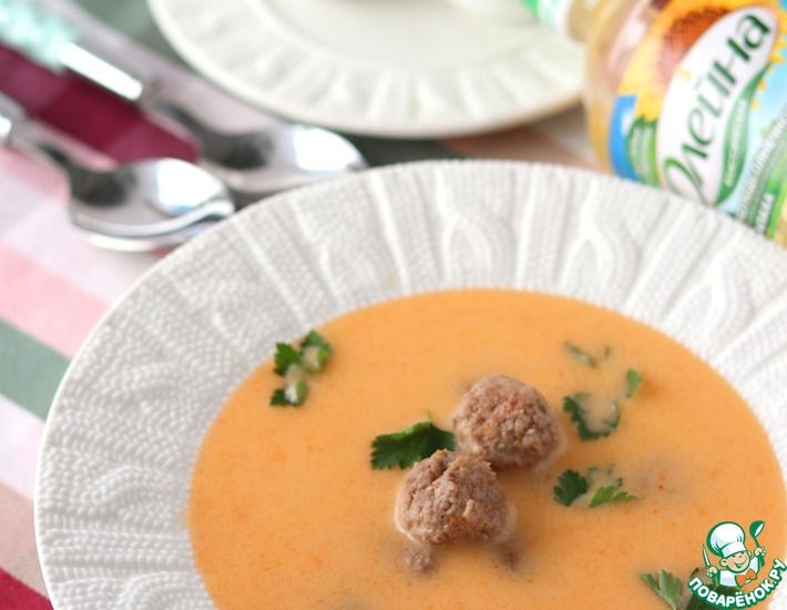 Рецепт: Овощной суп-пюре с жареными фрикадельками