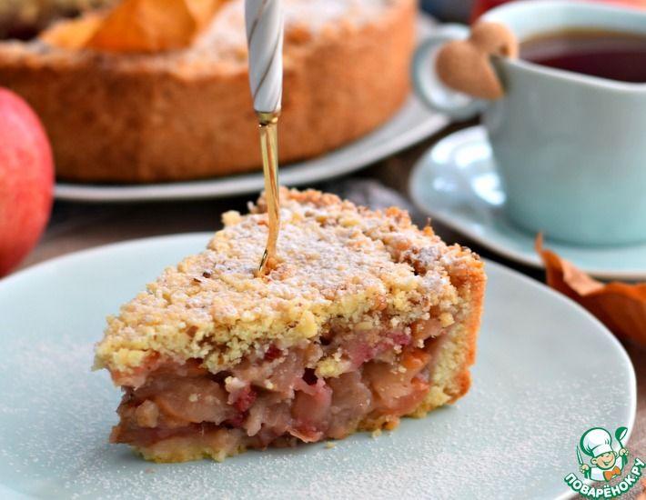 Рецепт: Пирог яблочный с клюквой и орехами
