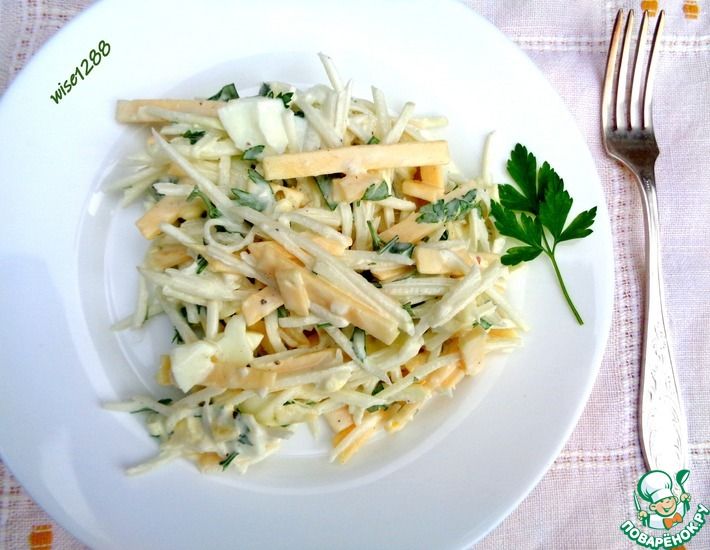 Рецепт: Салат с кольраби и сыром