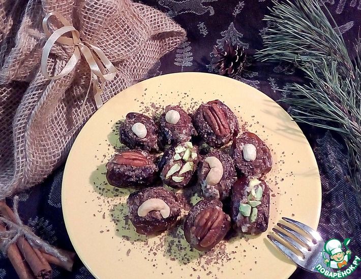 Рецепт: Финики фаршированные с шоколадом и орехами