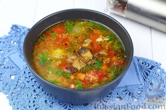 Фото к рецепту: Суп с кускусом, беконом и овощами