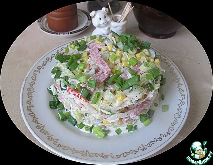 Рецепт: Салат с колбасой Шурочка