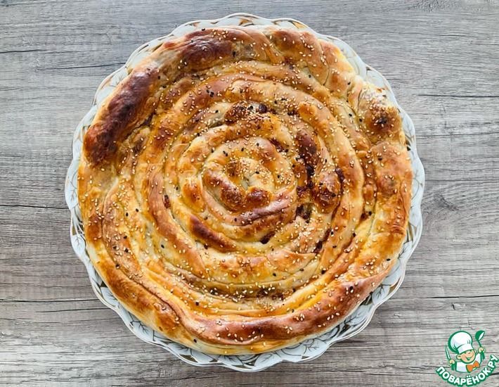 Рецепт: Турецкий пирог бурек с мясом