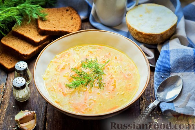 Фото к рецепту: Суп с сельдереем, морковью и овсяными хлопьями