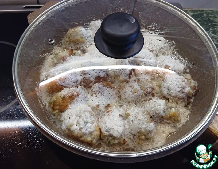Рецепт: Тельное из белой рыбы, тушённое в сметане (упрощённый вариант без духовки)