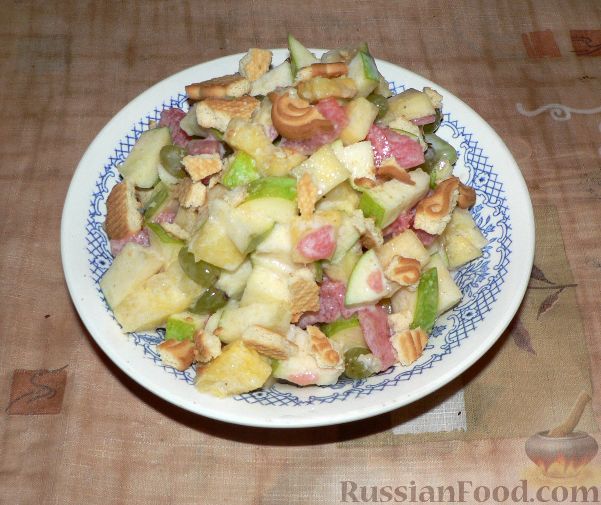 Фото к рецепту: Фруктовый салат с печеньем