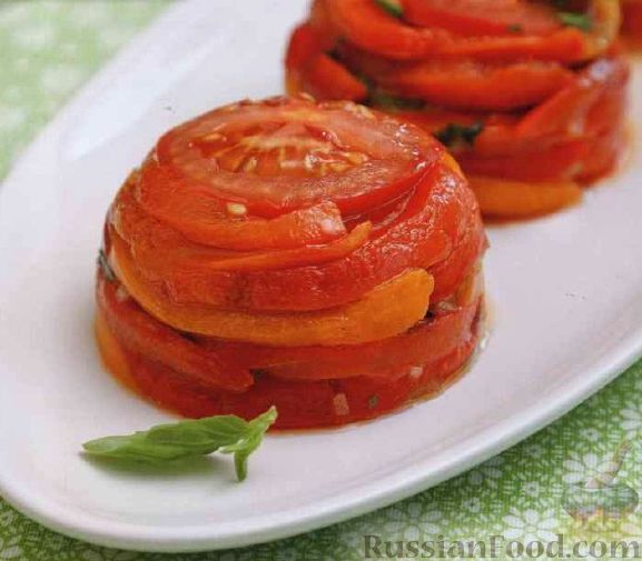 Фото к рецепту: Холодная закуска из помидоров и болгарского перца