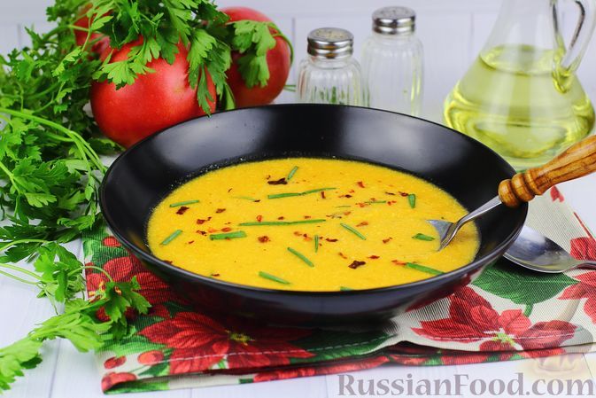 Фото к рецепту: Чечевичный суп-пюре с курицей, помидорами и сладким перцем