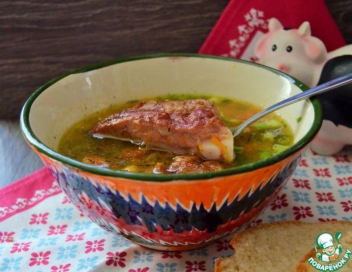 Рецепт: Суп с бобовыми и копчёными рёбрами